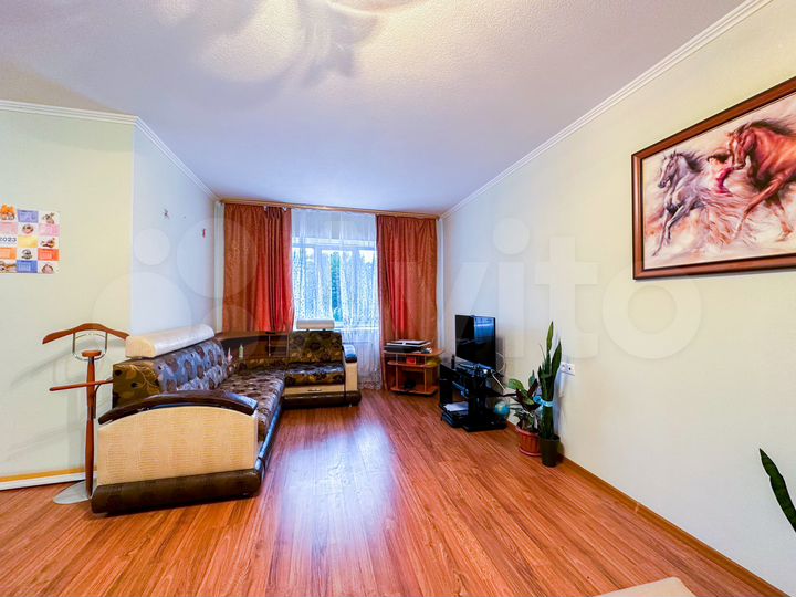 2-к. квартира, 81,3 м², 2/10 эт.