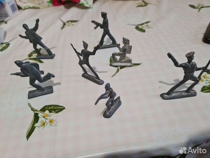 Солдатики СССР оловяные