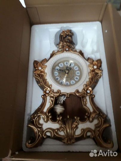 Часы накомодные