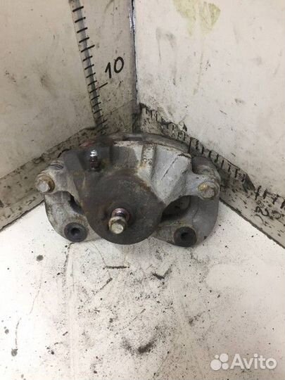 Суппорт передний левый Kia Sportage