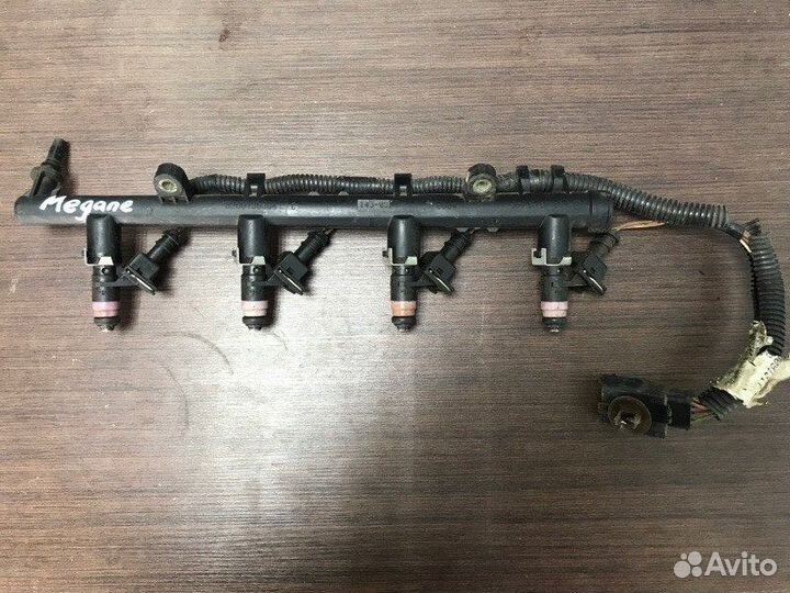 Топливная рампа Renault Megane BM K4J 2002-2009