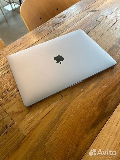 Apple MacBook Pro 13 2019