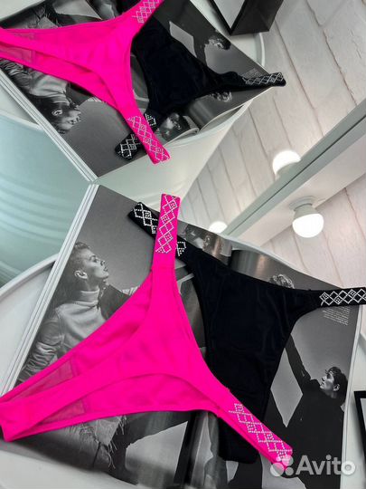 Трусы стринги со стразами