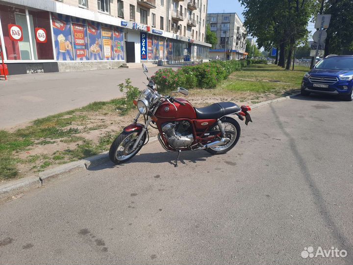 Мотоцикл Yamaha SRV