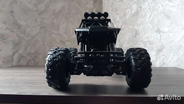 Радиоуправляемая машина для бездорожья