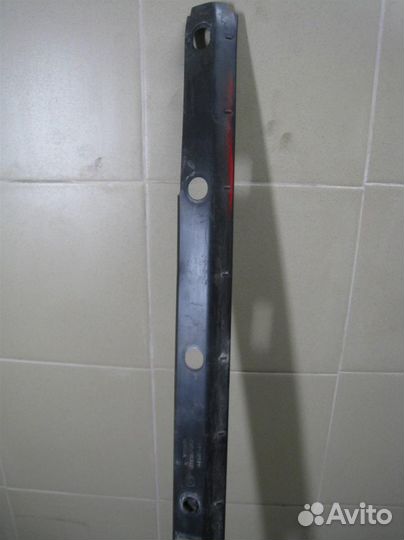 Накладка порога левого наружная Toyota Yaris P13