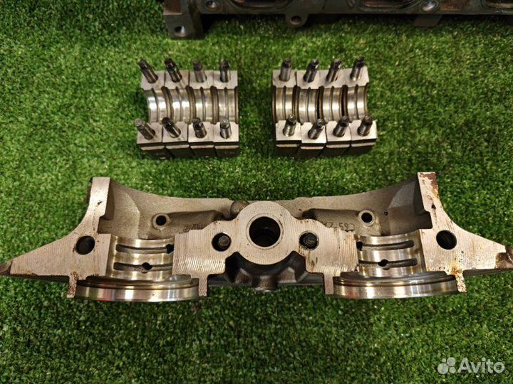 Головка блока цилиндров Ford 1.6L duratec 16V