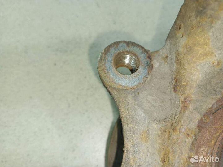 Кулак поворотный передний правый Peugeot 206 I (19