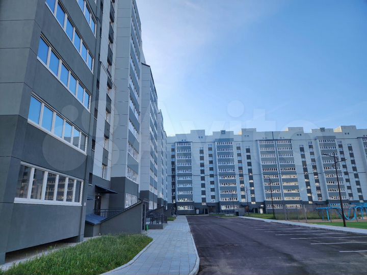 2-к. квартира, 63 м², 5/10 эт.