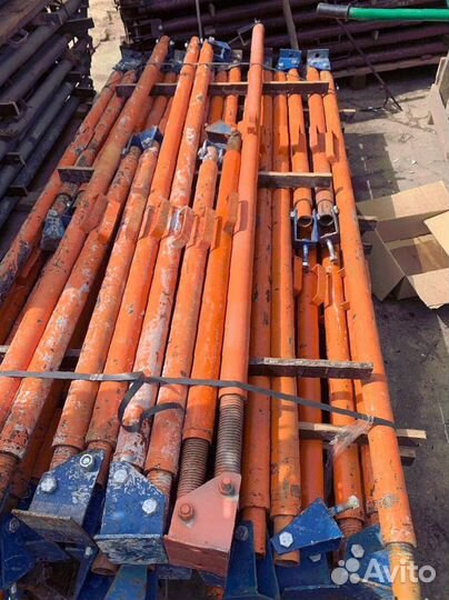 Подкосы для опалубки щитовой б/у