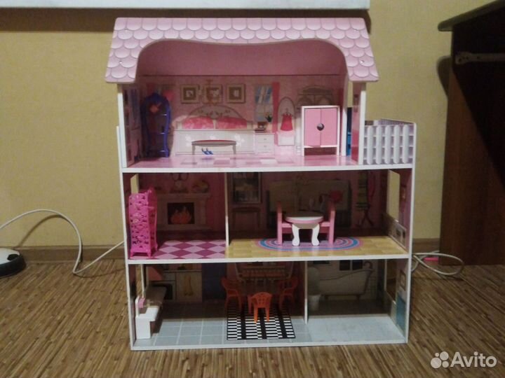 Домик кукольный