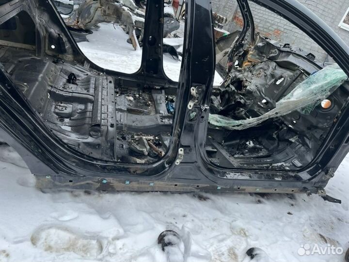 Порог кузова правый Hyundai Sonata седан 2.4 2012