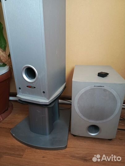 Акустические колонки большие