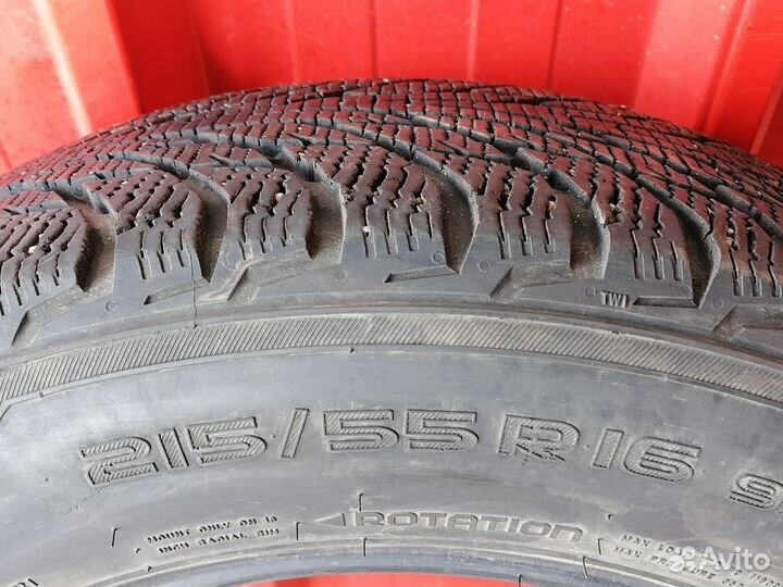 Nokian Tyres Hakkapeliitta R2 215/55 R16