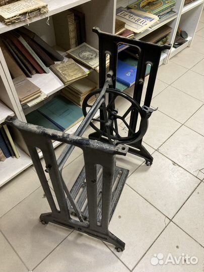 Станина от швейной машины пмз