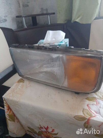 Фара Мерседес Бенц Актрос