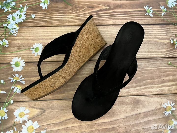 Шлепанцы вьетнамки женские Ugg Australia