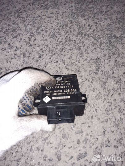 Блок управления фарами на мерседес 639
