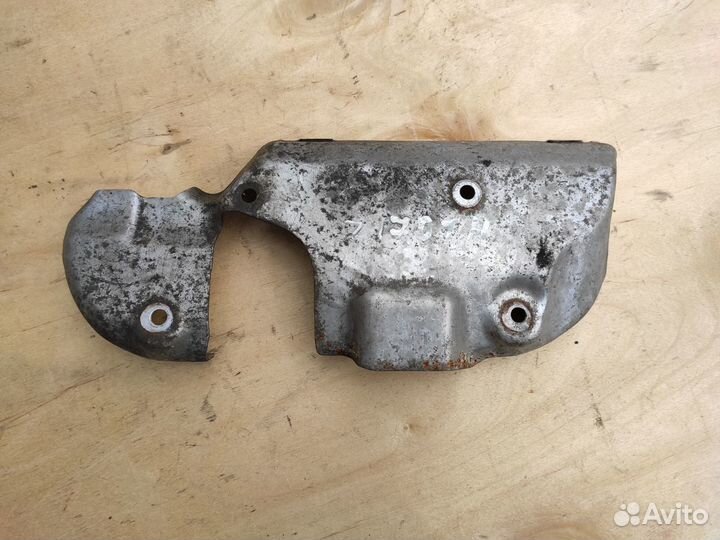 Щиток термозащитный Z17DTH Опель Астра Н Мерива А