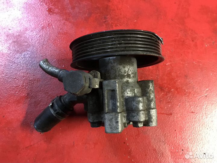 Насос гур Opel Insignia a20dth