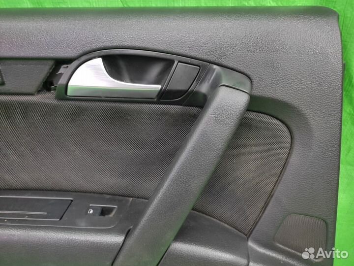 Обшивка двери лев. зад. Audi Q7