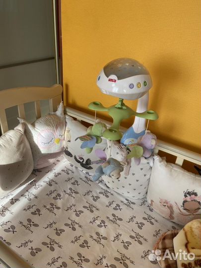 Мобиль на кроватку Fisher Price есть ночник