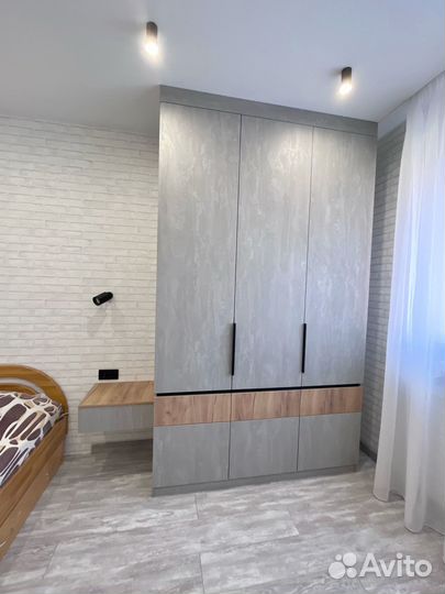 Шкаф трехстворчатый (и другие)