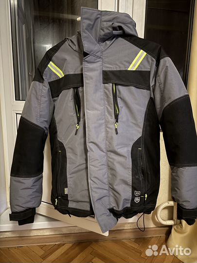 Мужская зимняя куртка