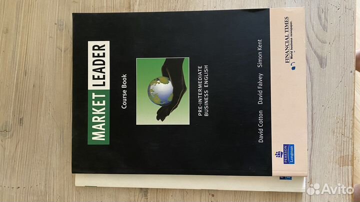 Книга по английскому Market Leader