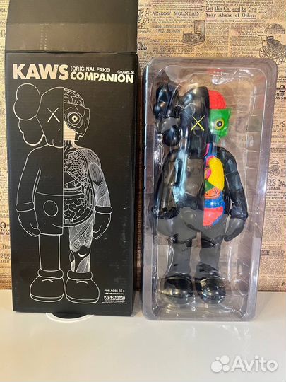 Фигурка kaws
