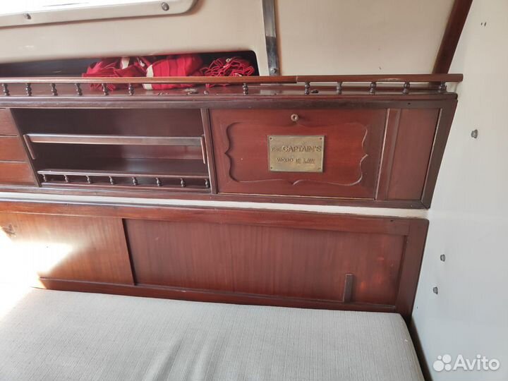 Парусная яхта