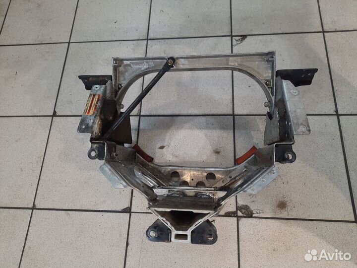 Передний подрамник BRP MXZ Renegade 1000