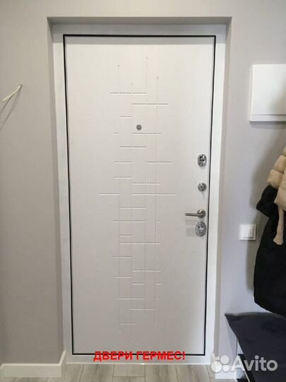 Толстая входная дверь с отличной шумоизоляцией