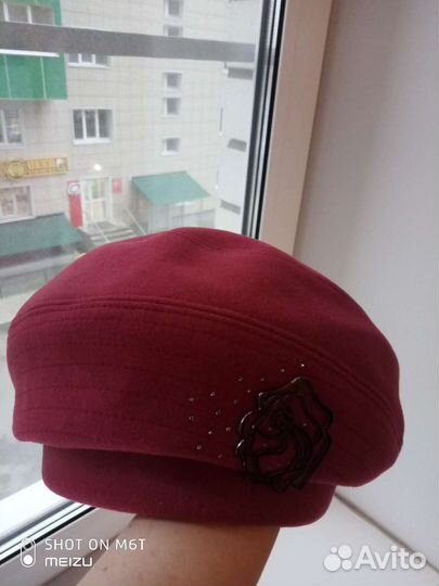 Продам женский берет