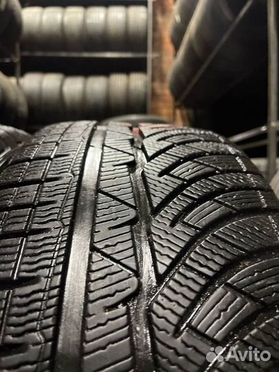 Michelin Pilot Alpin PA4 235/45 R19