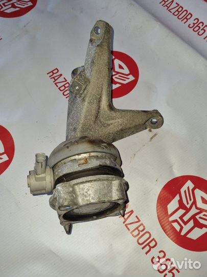 Опора двс левая Audi A8 D3 4E BVJ 2008