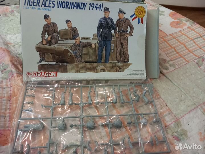 Модели фигурок 1:35 dragon