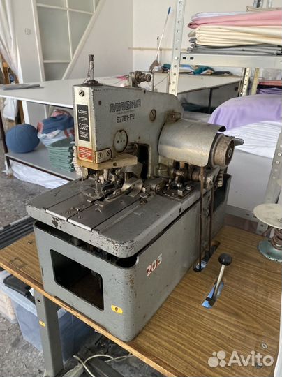 Петельная глазковая швейная машина Minerva