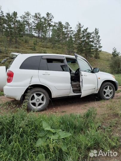Toyota RAV4 1.8 AT, 2000, 219 000 км