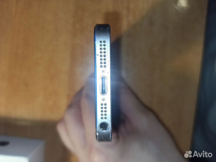 iPhone 5S, 16 ГБ