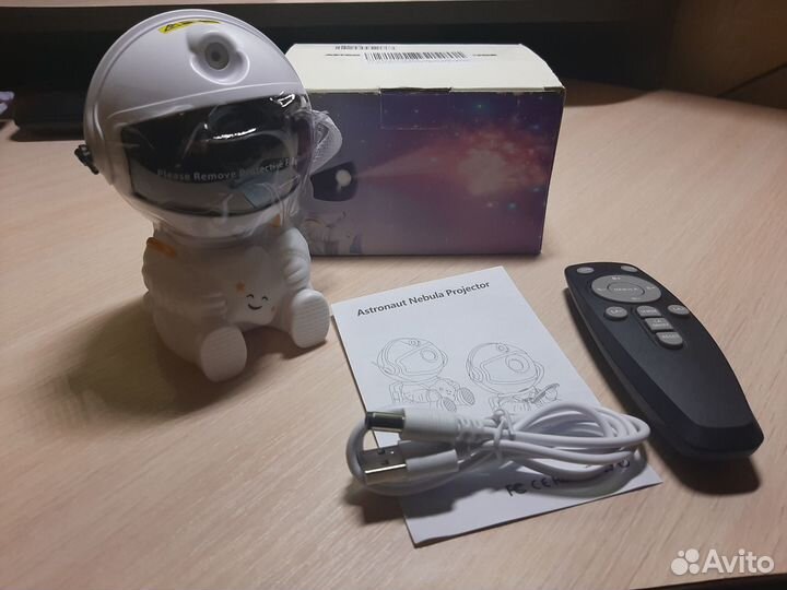 Космонавт звездное небо ночник