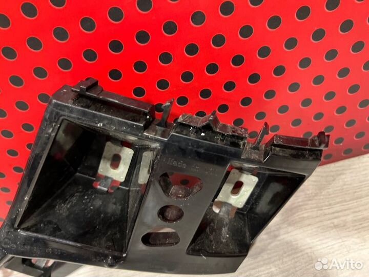 Кронштейн бампера Mercedes-Benz Gle W166 2018