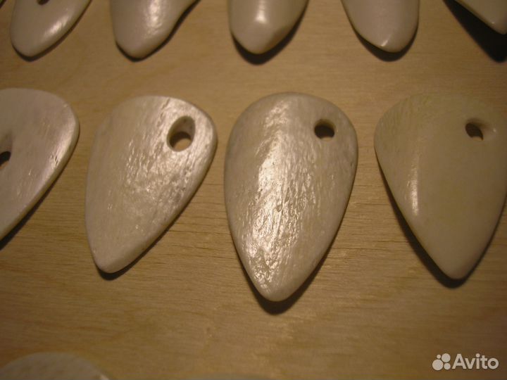 Медиатор костяной