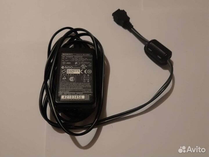 Sony Адаптер блок питания 4.2V, 1.5A (AC-LM5A)