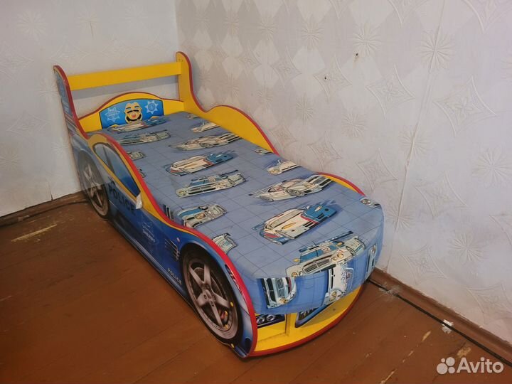 3 кровати подростковые и детская