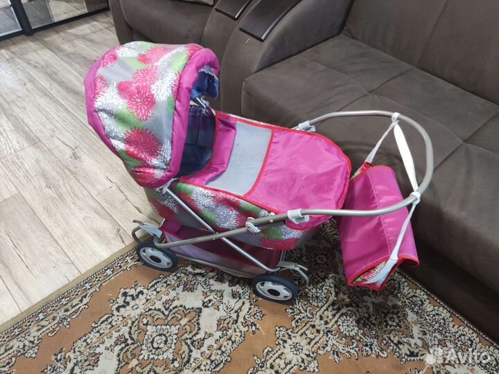 Коляска для кукол