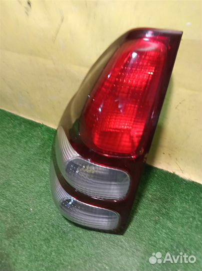 Фонарь задний левый Toyota Land Cruiser Prado 120
