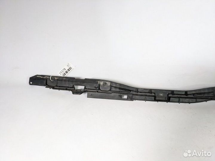 Крепление бампера заднее правое Opel Astra H