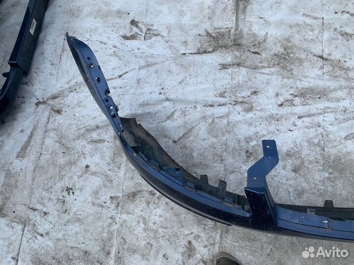 Передний бампер Ford C-Max