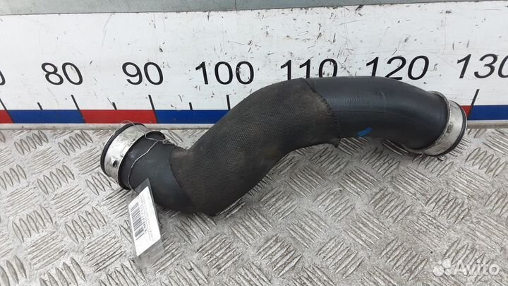 Патрубок интеркулера на Mercedes E-class W211(дизе